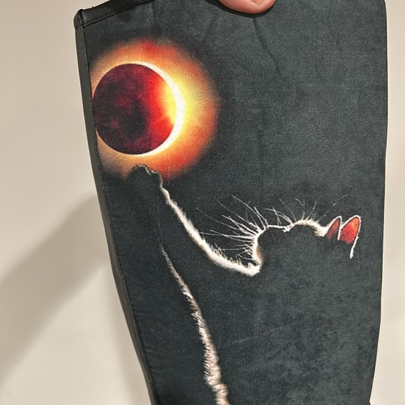 Cat Reaching Full Moon Grap Black Rain Boots - Picture 6 of 16